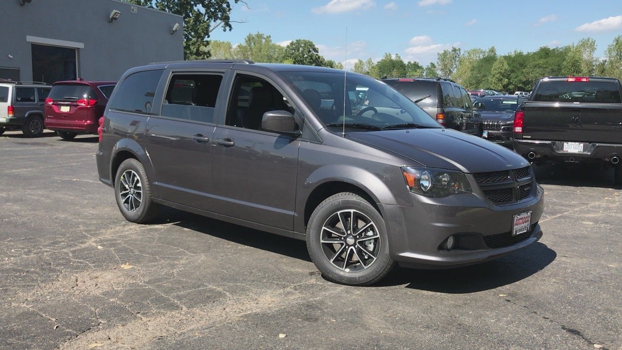 New 2019 DODGE Grand Caravan SXT Passenger Van In Antioch 19240